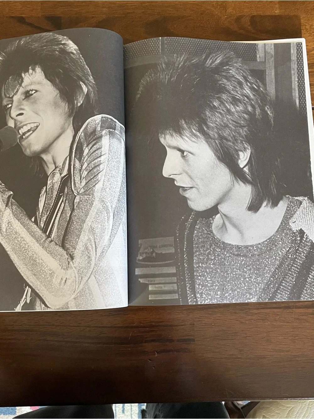 David Bowie Sheet Music Anthology: Piano, Vocal, Guitar - Picture 10 of 14